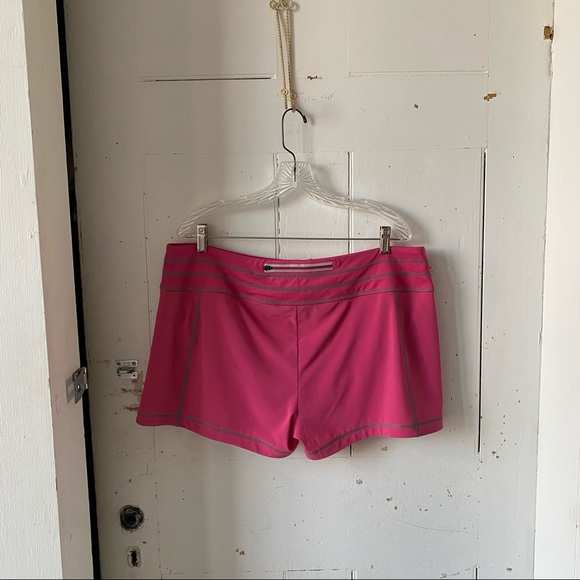 Athleta Pink Stability Running Shorts Size XL - Picture 4 of 13